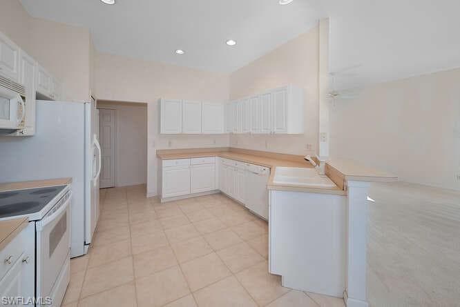 6835 Old Banyan Way, Naples, FL 34109-9