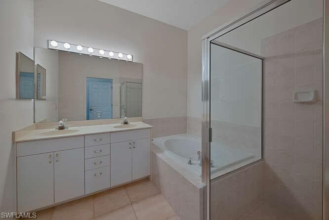 6835 Old Banyan Way, Naples, FL 34109-16