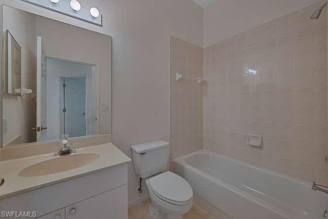 6835 Old Banyan Way, Naples, FL 34109-18