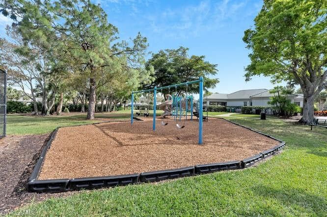 6835 Old Banyan Way, Naples, FL 34109-21