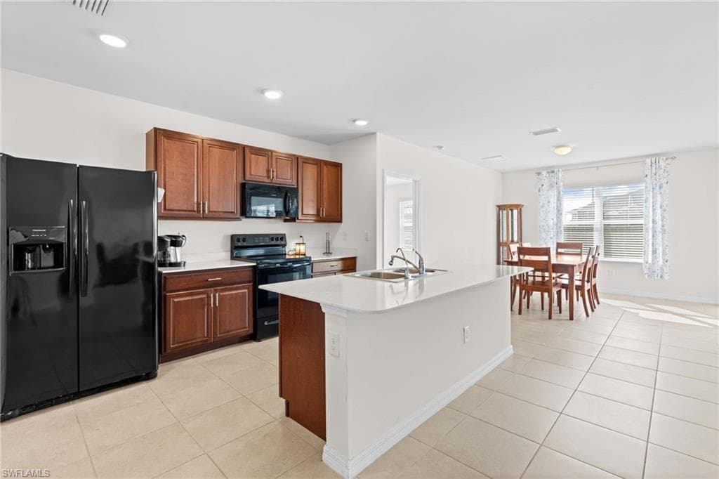 624 28th St, Cape Coral, FL 33993-9