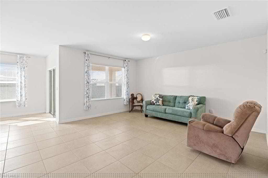 624 28th St, Cape Coral, FL 33993-6