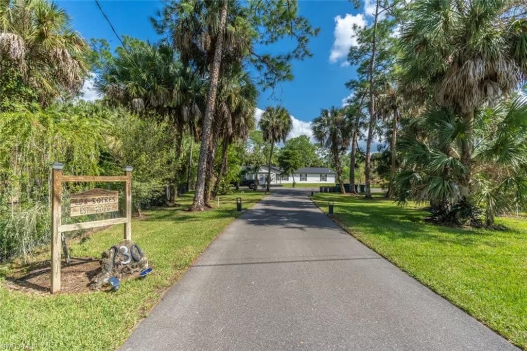 230 1st St NW, Naples, FL 34120-12