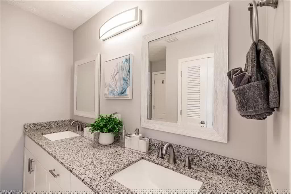 230 1st St NW, Naples, FL 34120-13