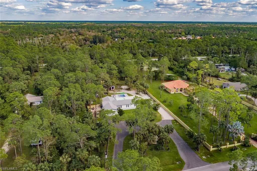 230 1st St NW, Naples, FL 34120-15