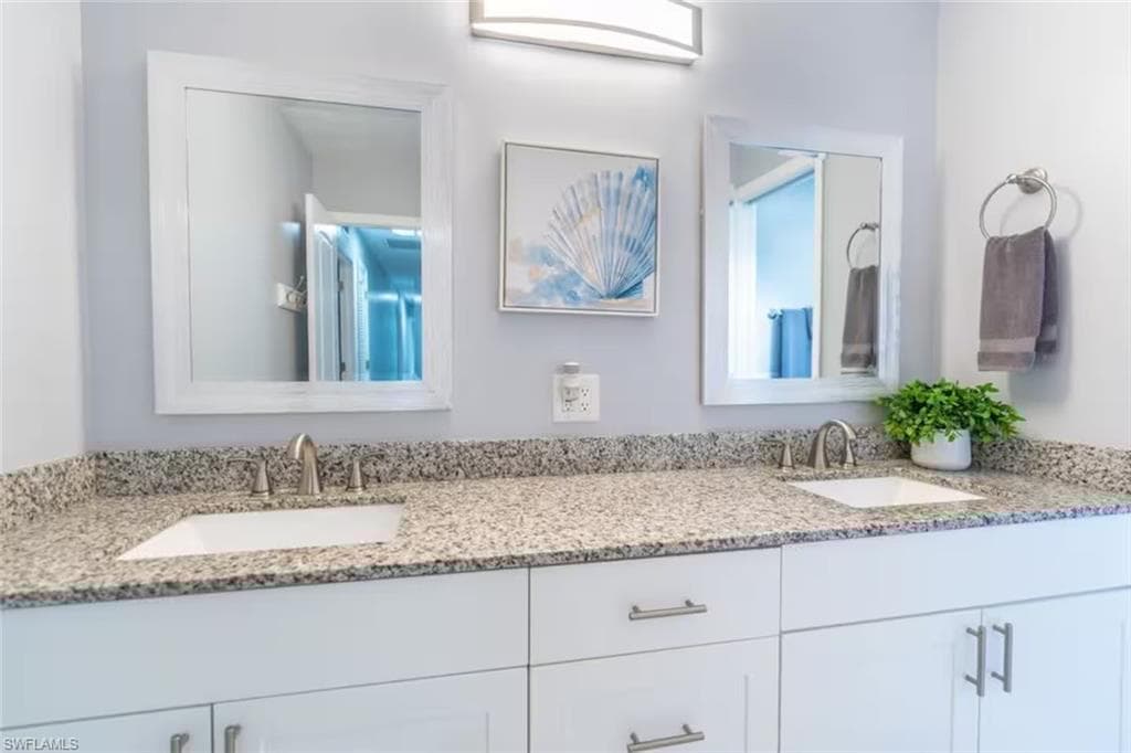 230 1st St NW, Naples, FL 34120-44