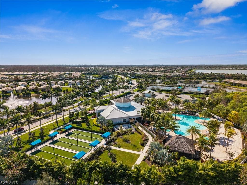 16729 Seasons Coast Dr, Bonita Springs, FL 34135-36