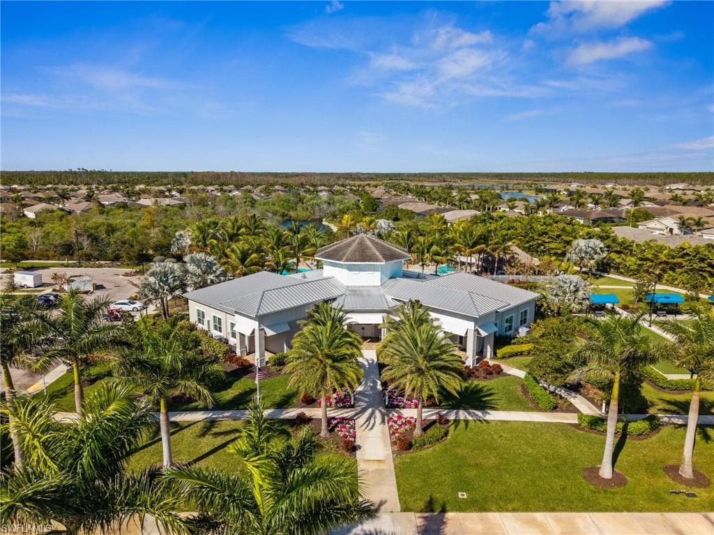 16729 Seasons Coast Dr, Bonita Springs, FL 34135-40
