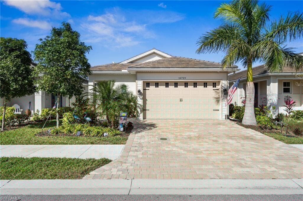 16729 Seasons Coast Dr, Bonita Springs, FL 34135-4
