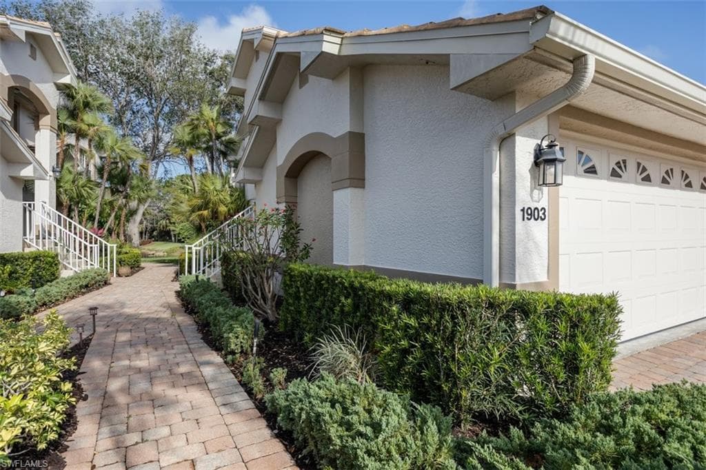 5644 Sandlewood Ct 1903, Naples, FL 34110-4
