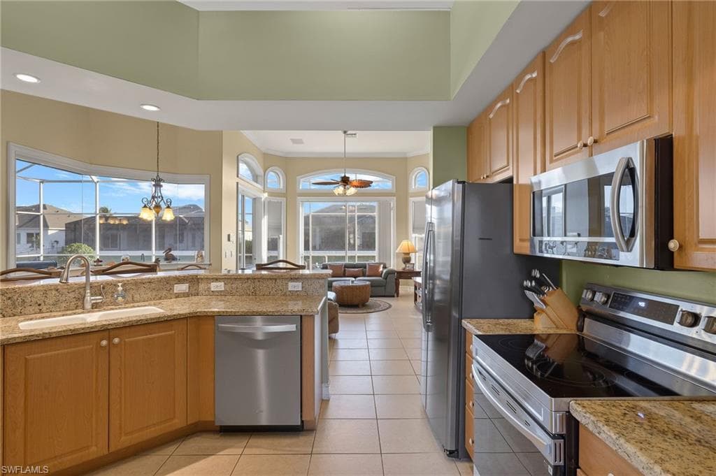 757 Bluebonnet Ct, Marco Island, FL 34145-14
