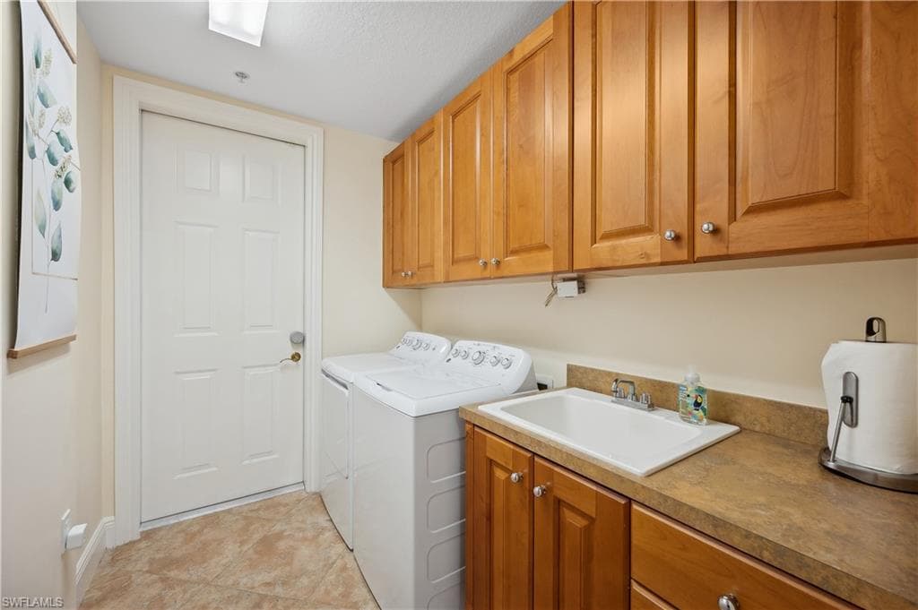 3765 Montreux Ln 1-101, Naples, FL 34114-24