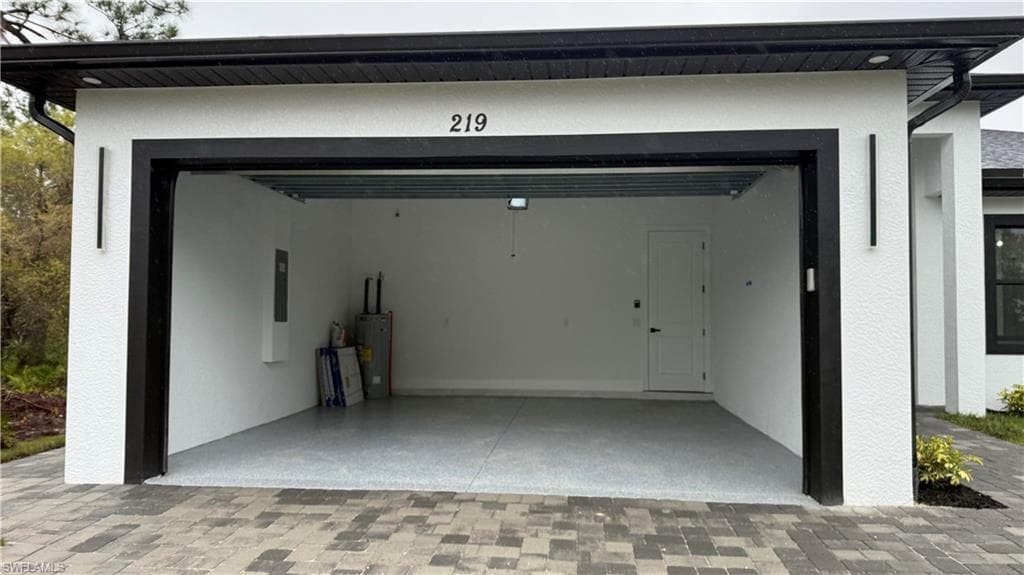 219 Malden Ave S, Lehigh Acres, FL 33974-5