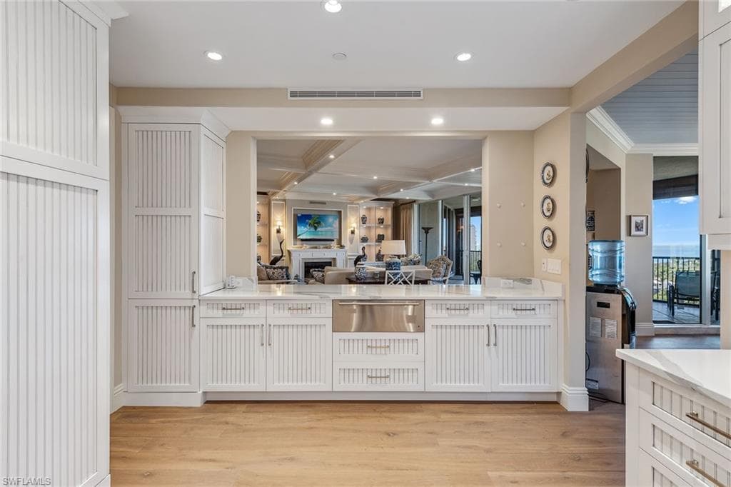 8787 Bay Colony Dr 903, Naples, FL 34108-9