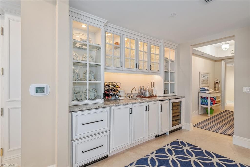 8787 Bay Colony Dr 903, Naples, FL 34108-15