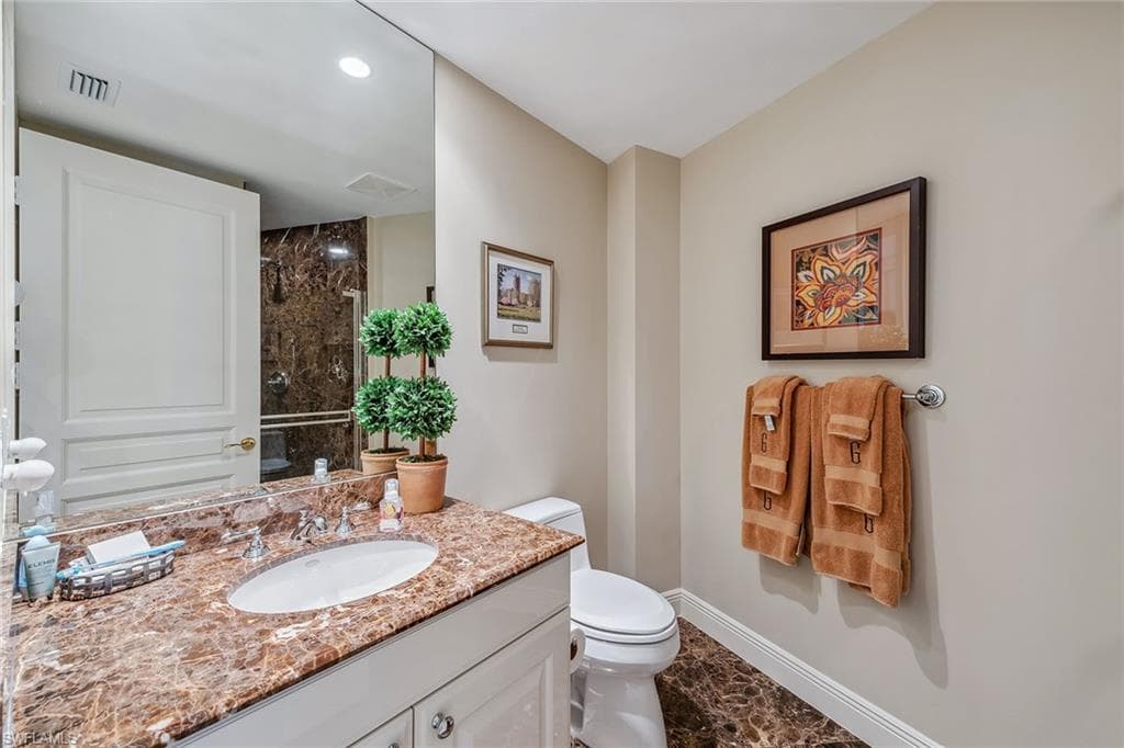 8787 Bay Colony Dr 903, Naples, FL 34108-22