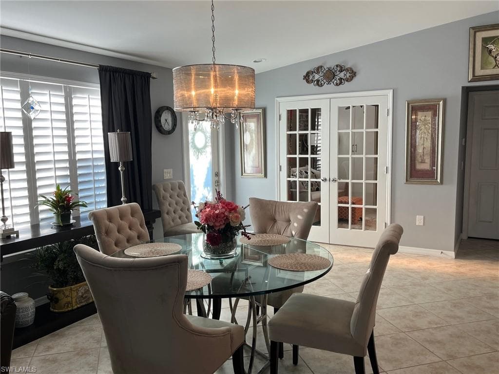 8494 Karina Ct, Naples, FL 34114-9