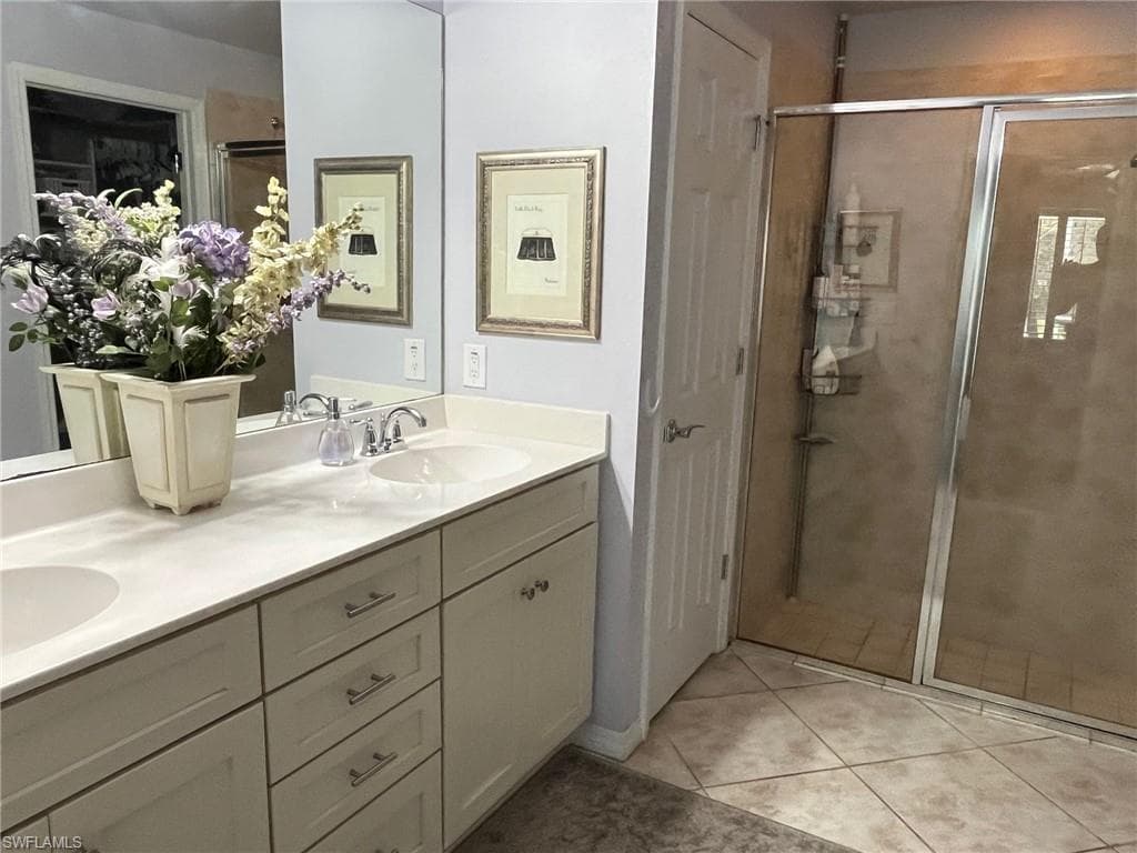 8494 Karina Ct, Naples, FL 34114-15
