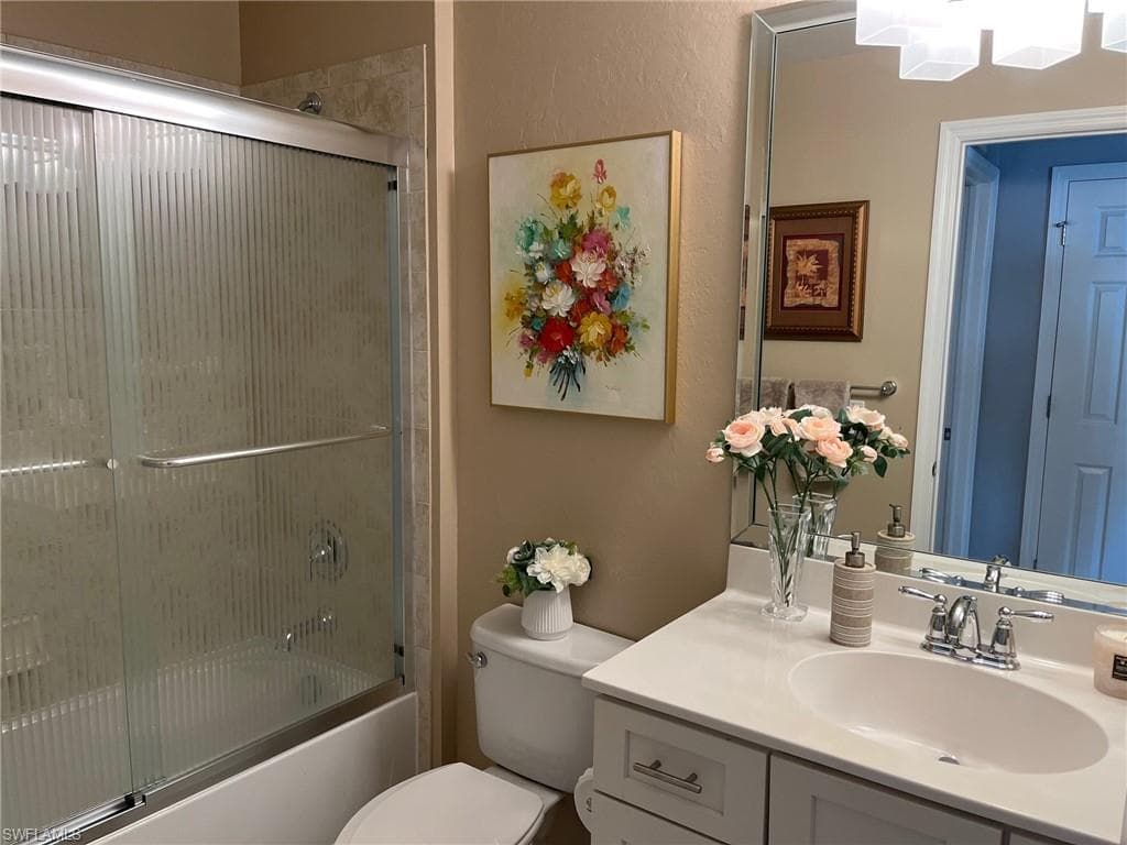 8494 Karina Ct, Naples, FL 34114-19