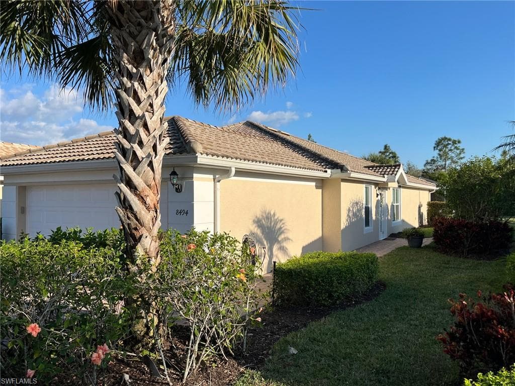 8494 Karina Ct, Naples, FL 34114-2