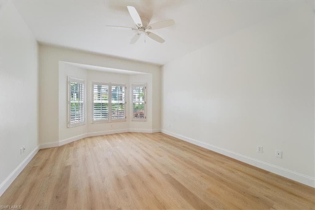 2868 Aintree Ln M101, Naples, FL 34112-15