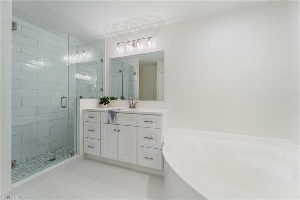 2868 Aintree Ln M101, Naples, FL 34112-20