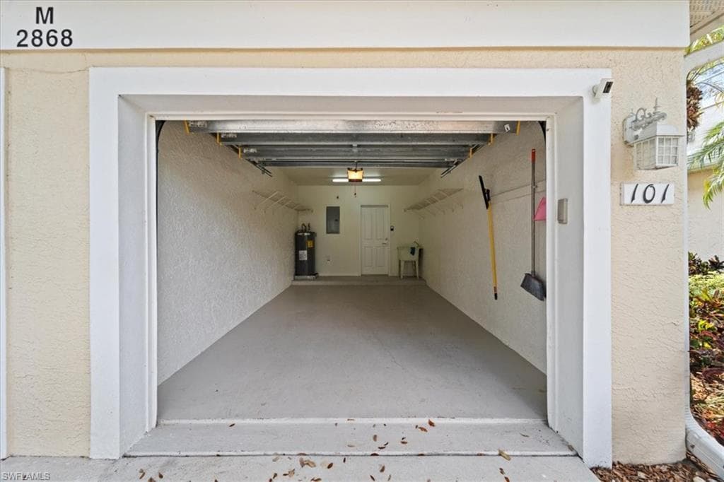 2868 Aintree Ln M101, Naples, FL 34112-31