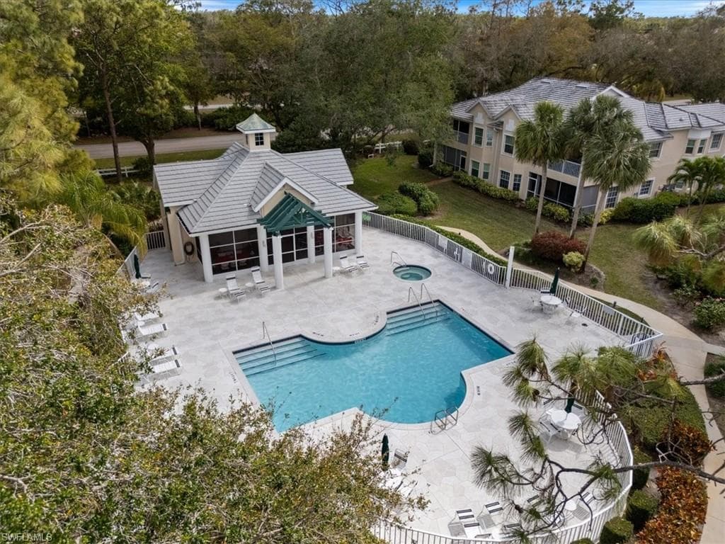 2868 Aintree Ln M101, Naples, FL 34112-36