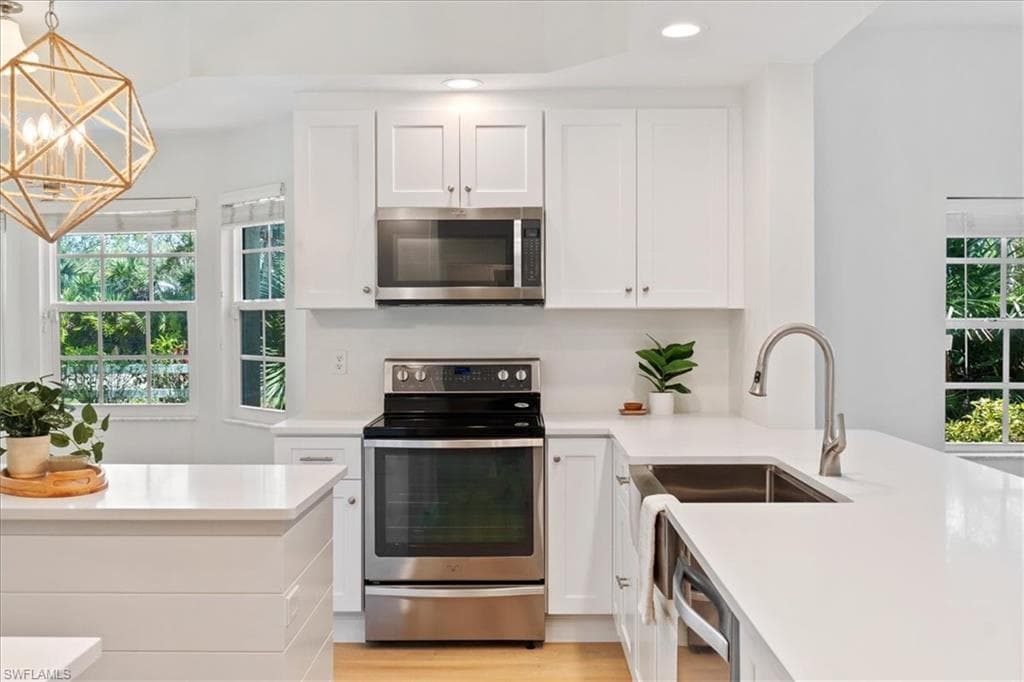 2868 Aintree Ln M101, Naples, FL 34112-3