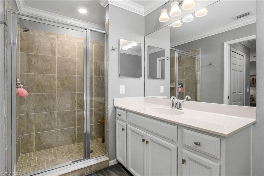 9584 Trevi Ct 5233, Naples, FL 34113-15