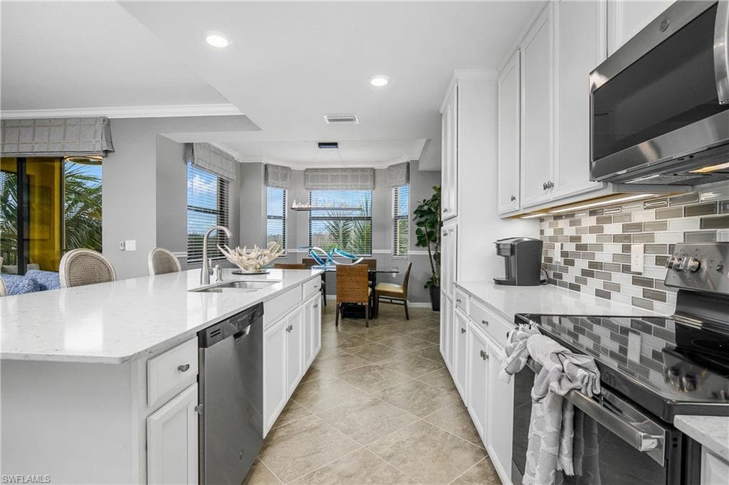 9584 Trevi Ct 5233, Naples, FL 34113-6