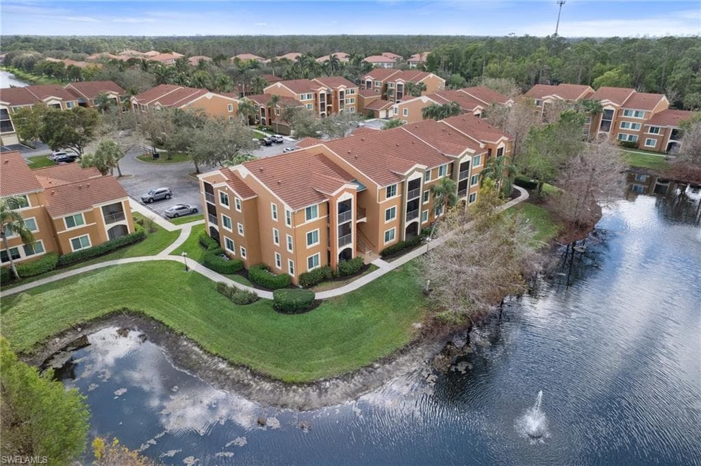1220 Reserve Way 107, Naples, FL 34105-14