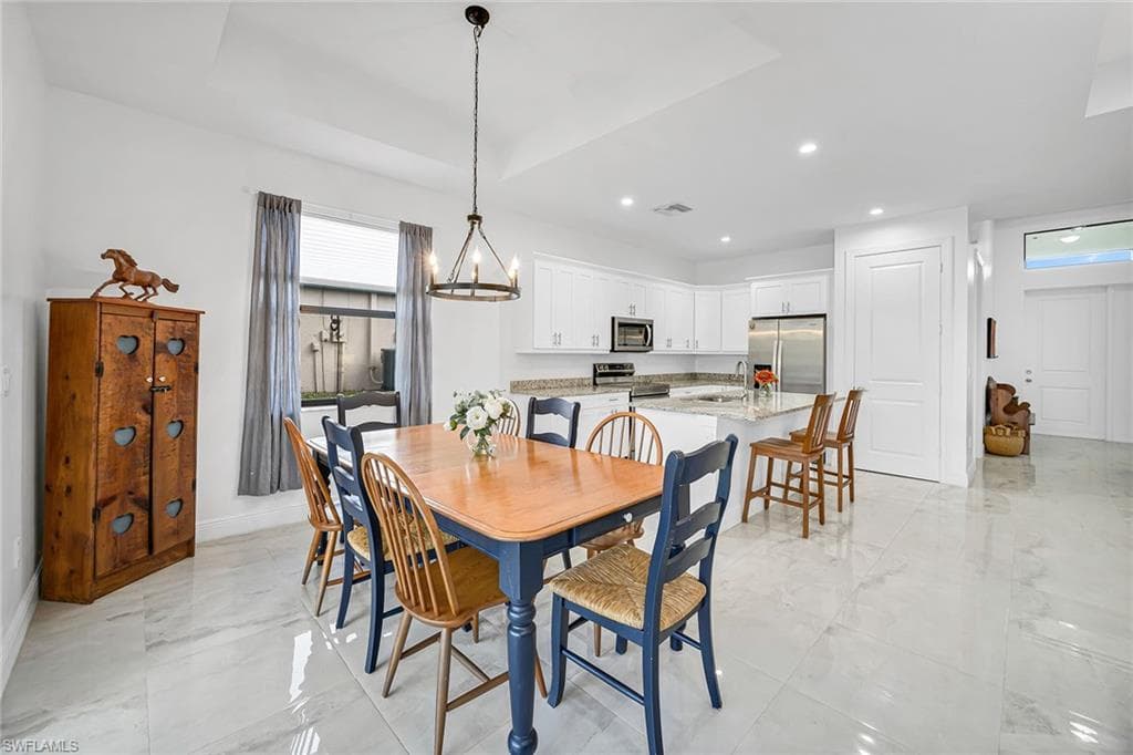 2555 68th Ave NE, Naples, FL 34120-18