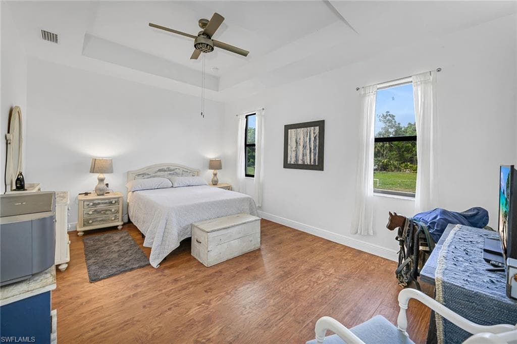2555 68th Ave NE, Naples, FL 34120-21