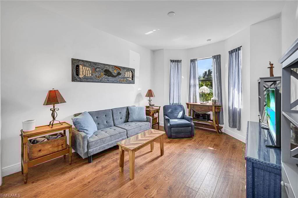 2555 68th Ave NE, Naples, FL 34120-25