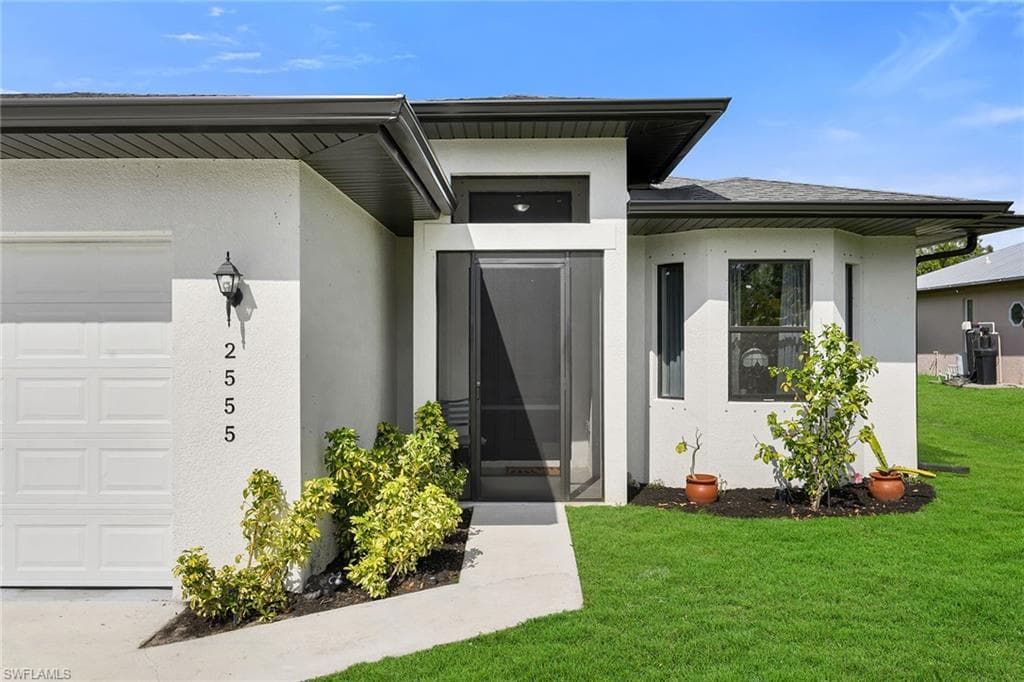 2555 68th Ave NE, Naples, FL 34120-2