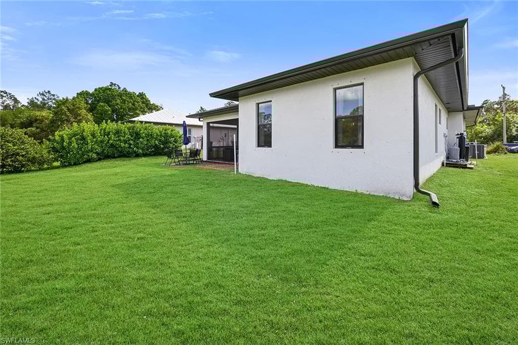 2555 68th Ave NE, Naples, FL 34120-41