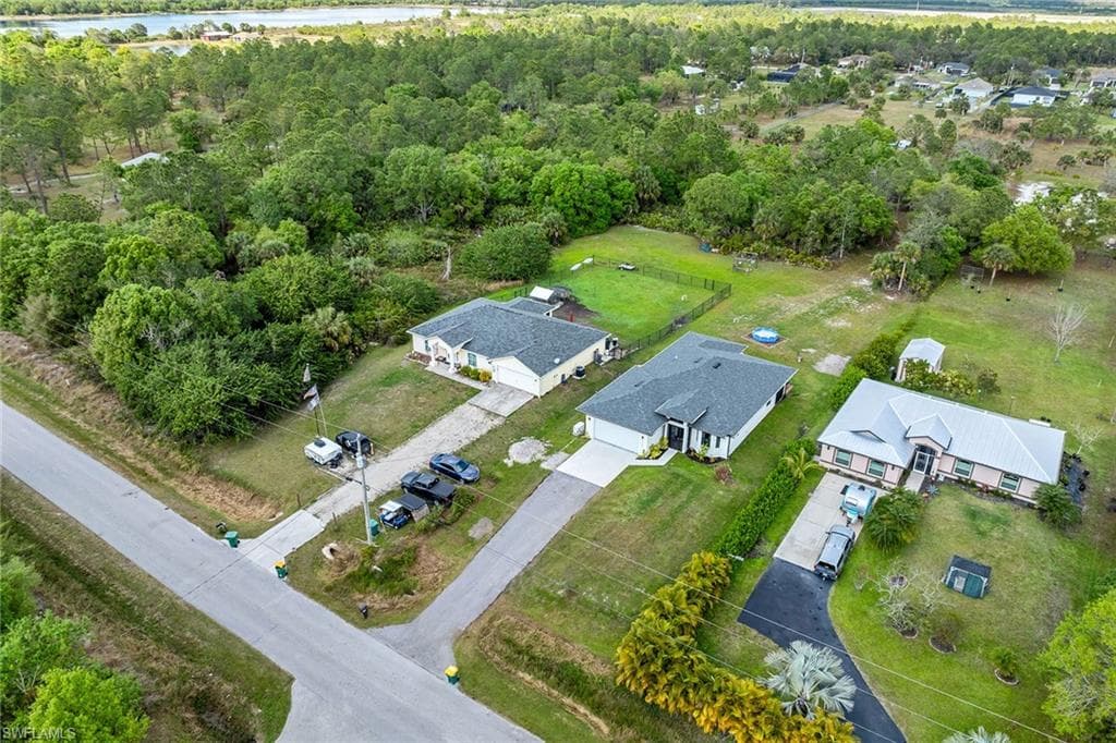2555 68th Ave NE, Naples, FL 34120-44