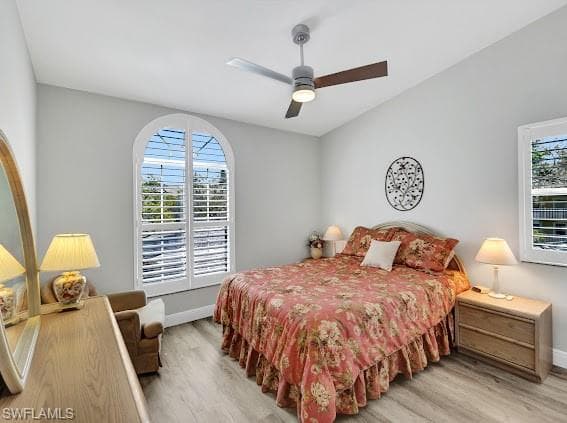 15435 Cedarwood Ln 5-301, Naples, FL 34110-17
