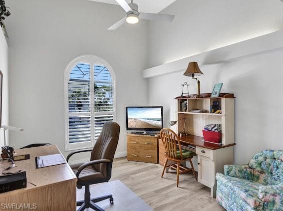15435 Cedarwood Ln 5-301, Naples, FL 34110-20
