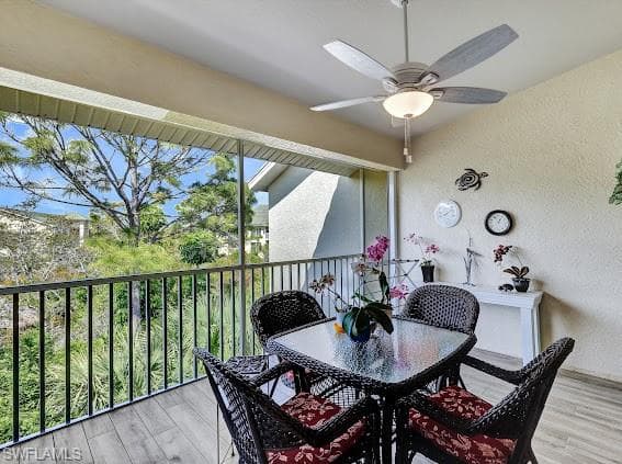 15435 Cedarwood Ln 5-301, Naples, FL 34110-22