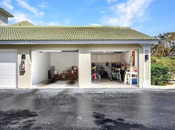 15435 Cedarwood Ln 5-301, Naples, FL 34110-23