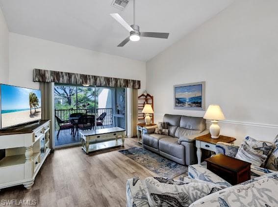 15435 Cedarwood Ln 5-301, Naples, FL 34110-6