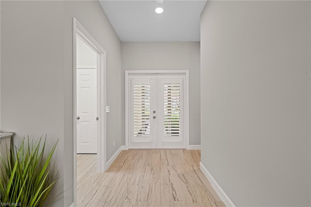 7019 Falcons Glen Blvd, Naples, FL 34113-16