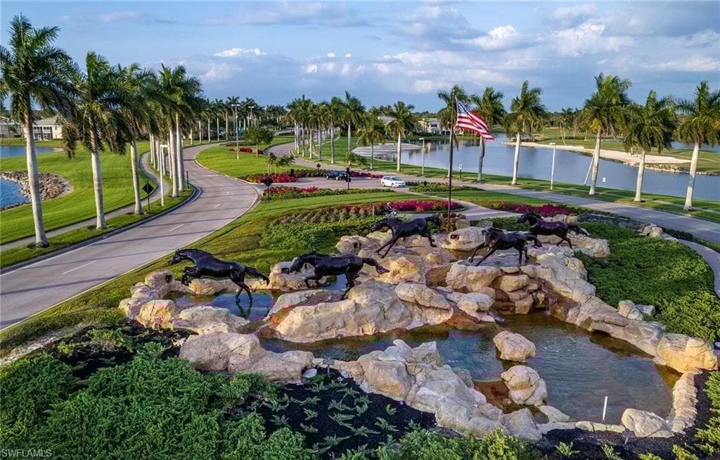 7019 Falcons Glen Blvd, Naples, FL 34113-30