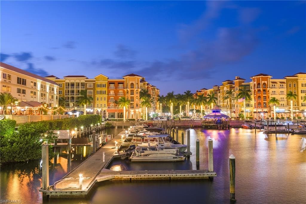 7019 Falcons Glen Blvd, Naples, FL 34113-38