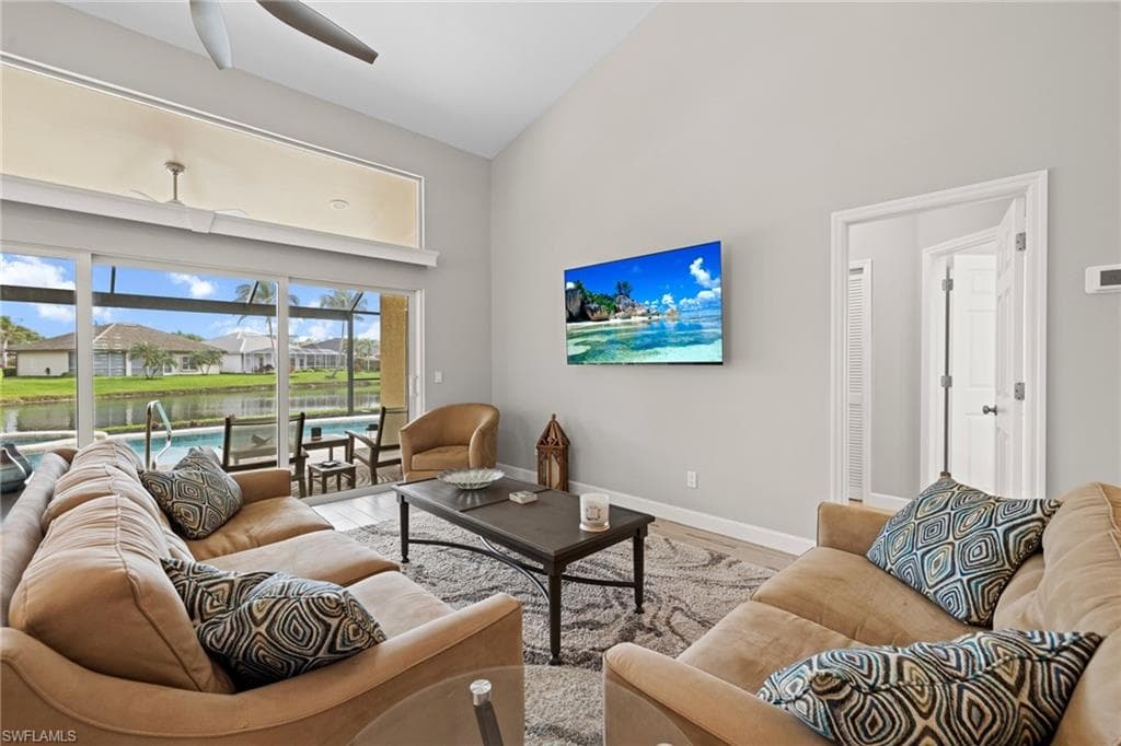 7019 Falcons Glen Blvd, Naples, FL 34113-6