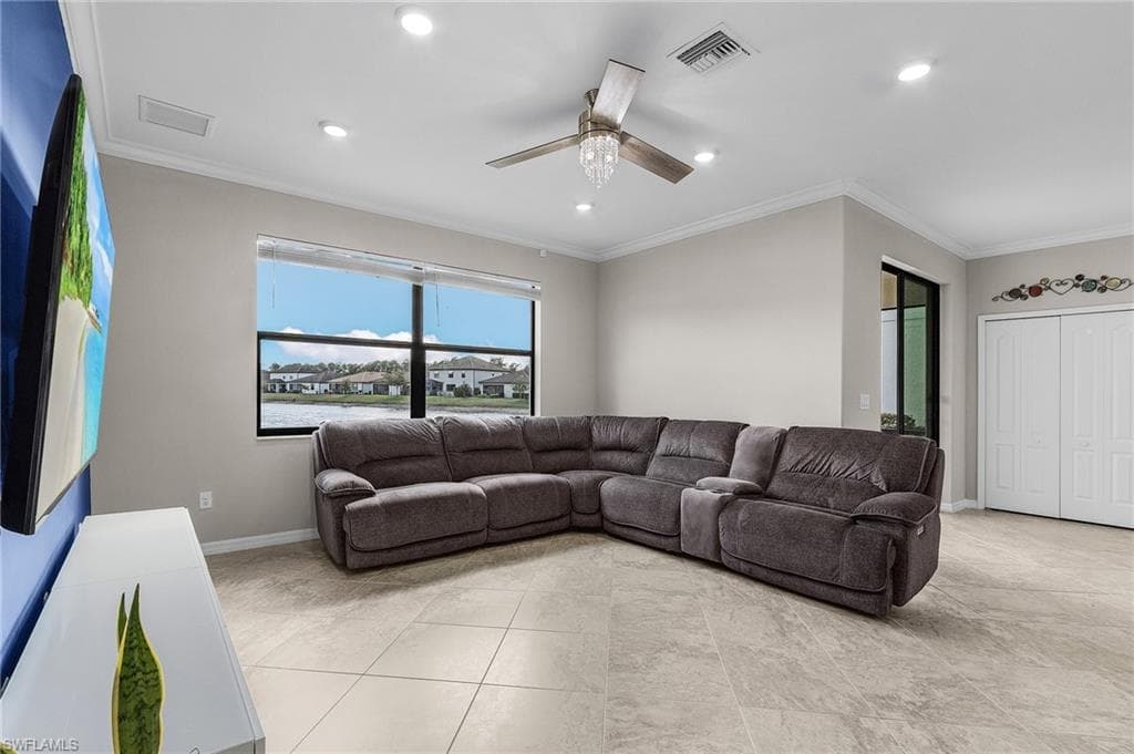 9221 Woodhurst Dr, Naples, FL 34120-13