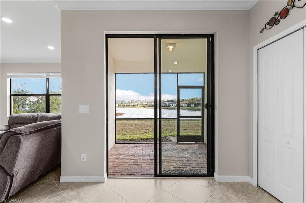 9221 Woodhurst Dr, Naples, FL 34120-14
