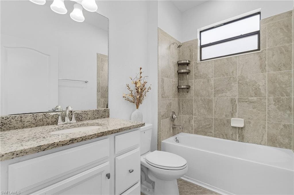 9221 Woodhurst Dr, Naples, FL 34120-36
